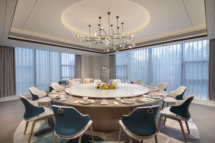 Dining 40 of 88