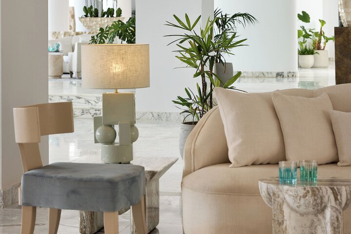 Guest Lobby
