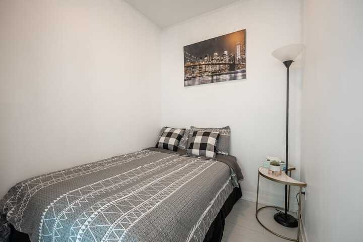 Room 162 of 223