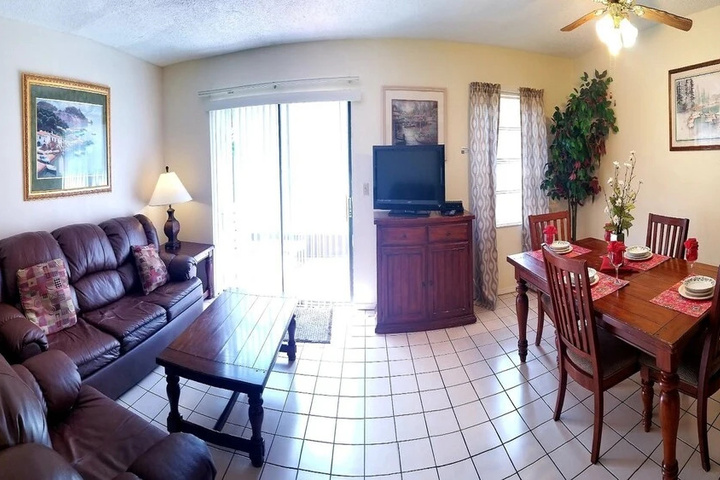 Room 3 of 12