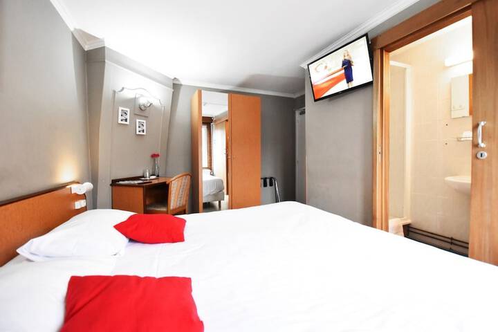 Room 21 of 51
