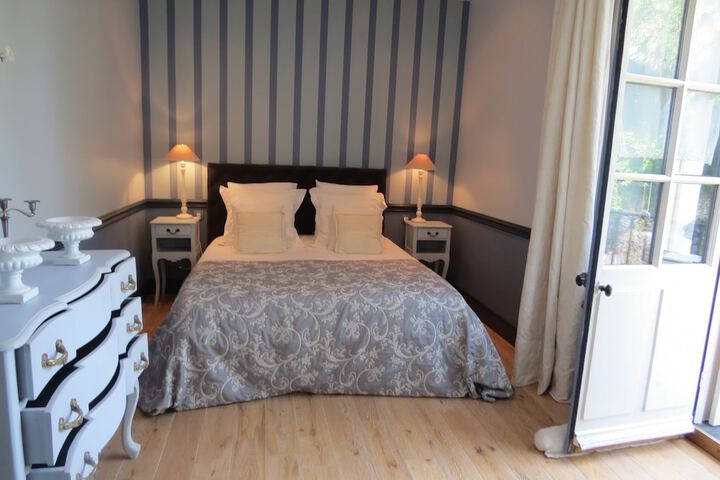 Room 10 of 54