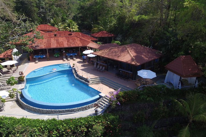 Pool Hotel