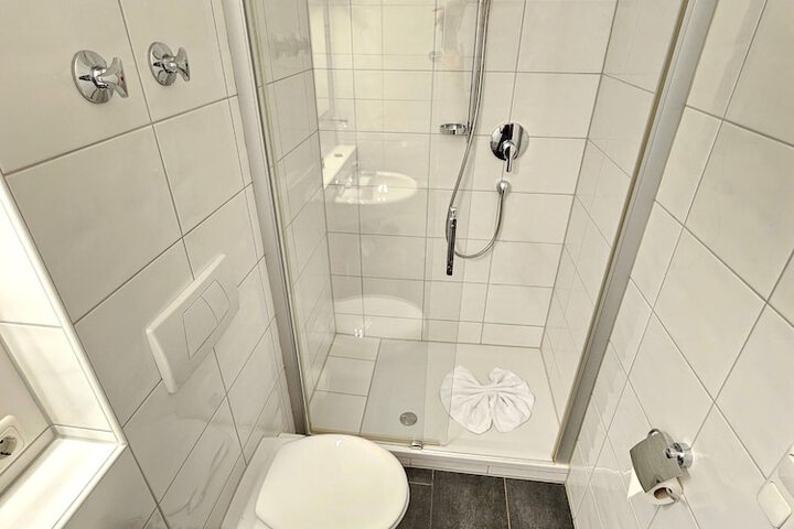 Room 19 of 44