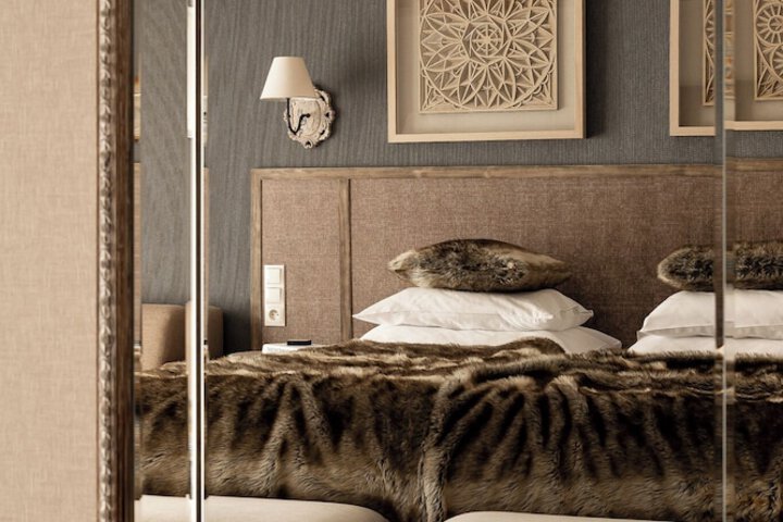 Room 12 of 53