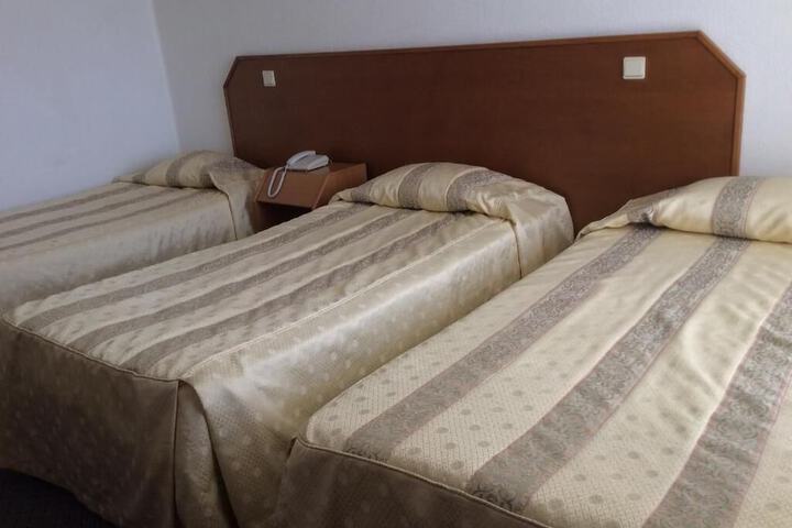 Room 6 of 21