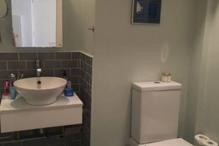 Room 14 of 16