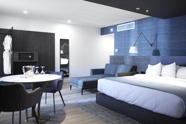 Room 31 of 76