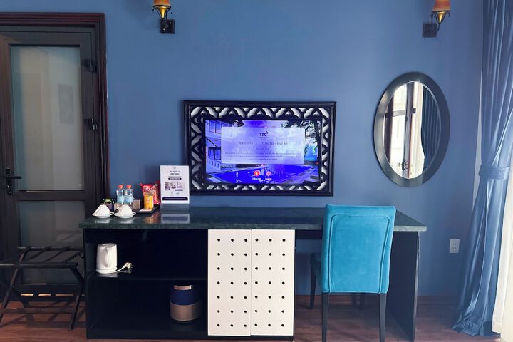 Room 42 of 84