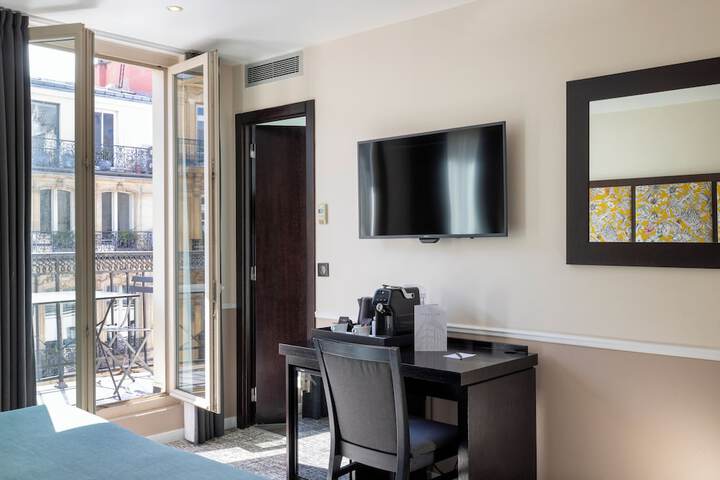 Room 36 of 60