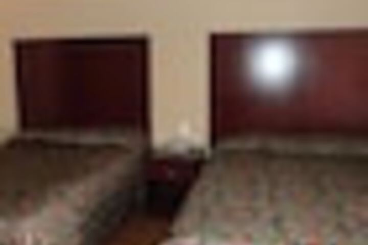 Room 32 of 126