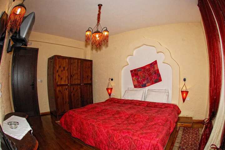 Room 18 of 61