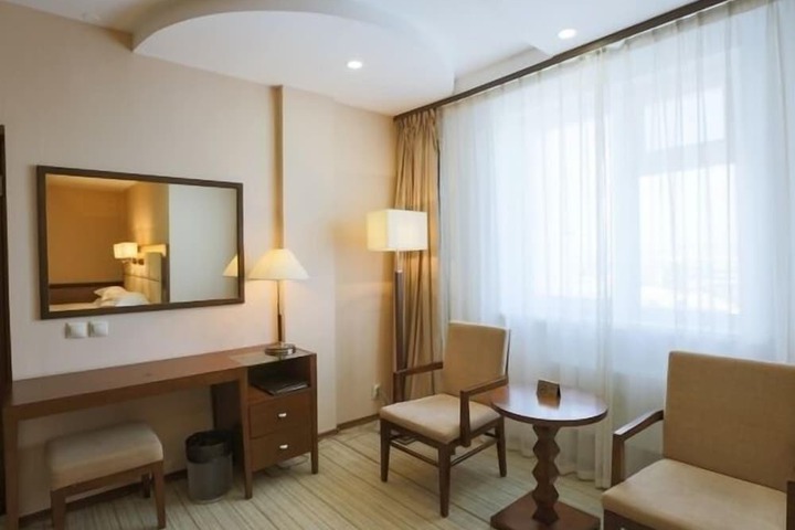 Room 38 of 74