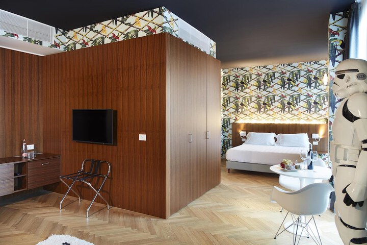 Room 30 of 130