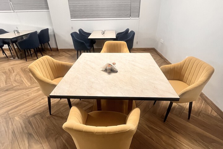 Dining 55 of 78
