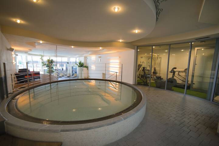Pool Hotel