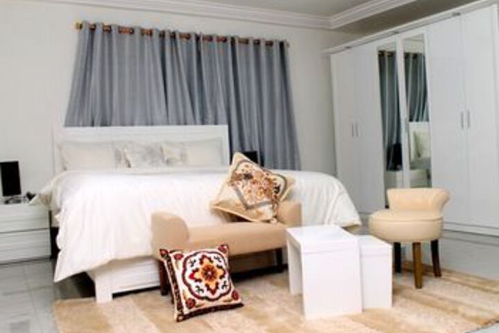 Empire Apartment Hotel
