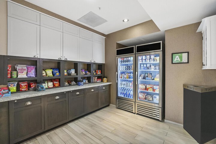 Snack bar