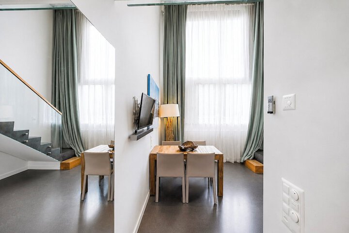 Room 45 of 124