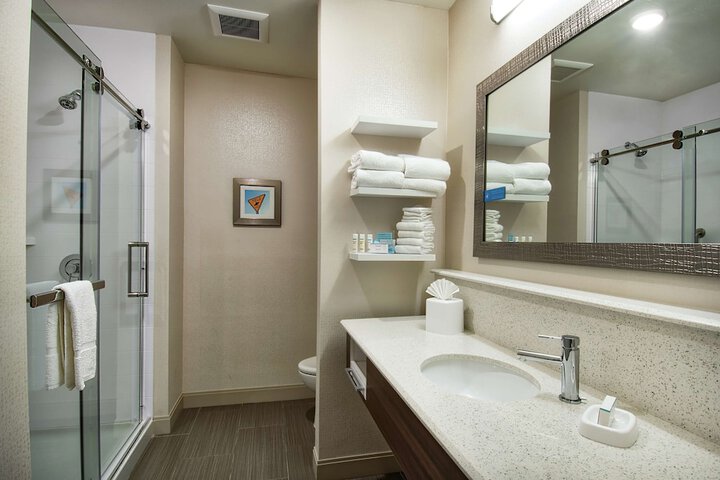 Bathroom shower