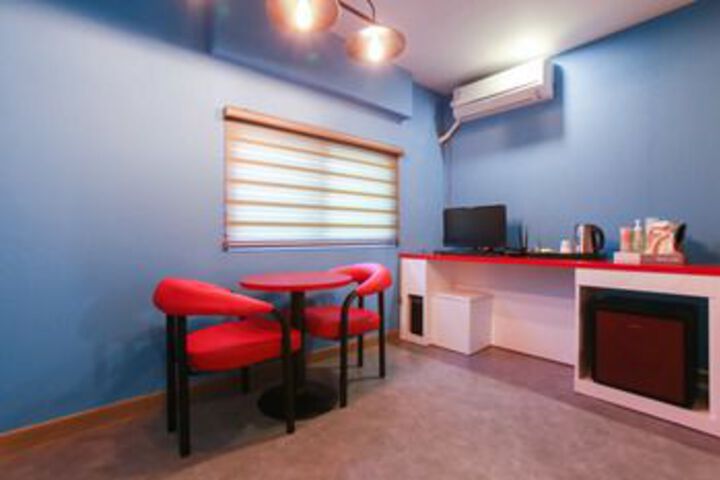 Room 37 of 44