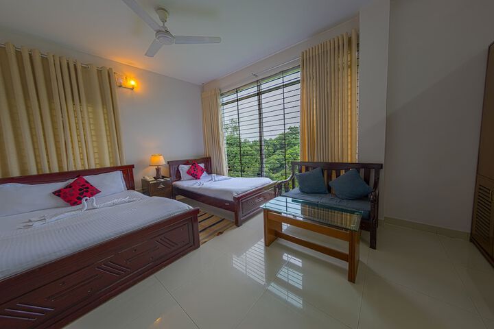 Room 5 of 44