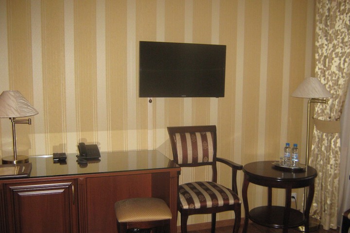 Room 5 of 36