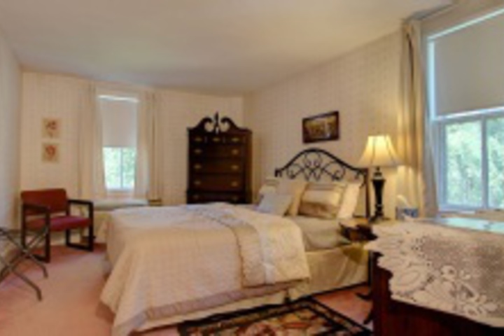 Room 283 of 408