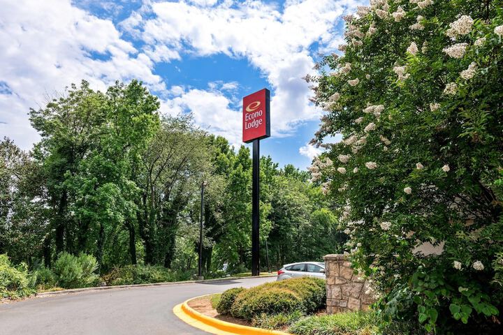 Econo Lodge Charlotte Airport in Charlotte, NC