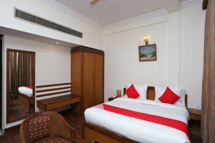 Room 22 of 39