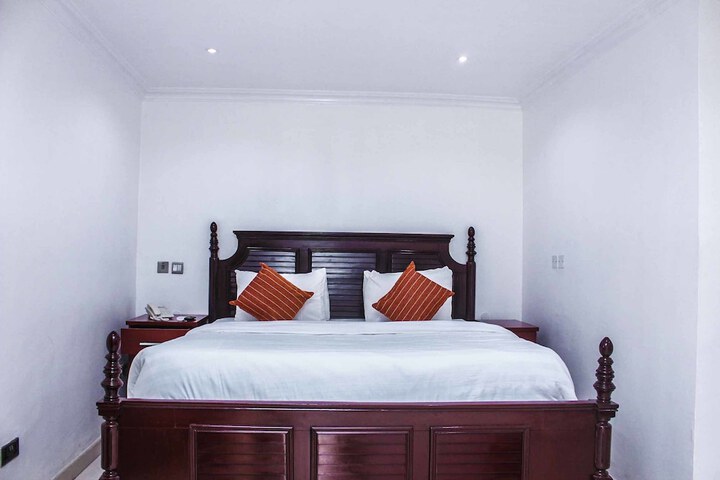 Room 13 of 44