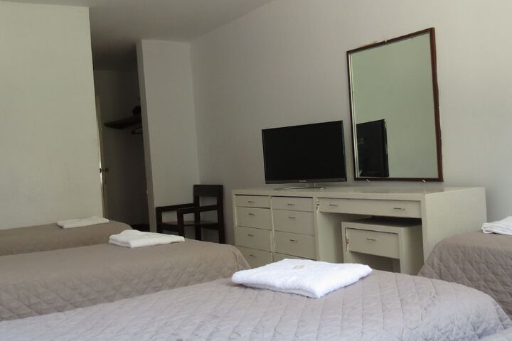 Room 17 of 57