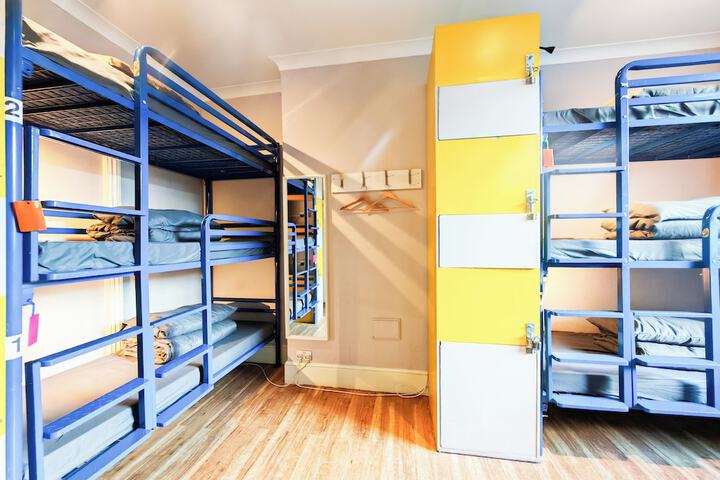 Room 31 of 50