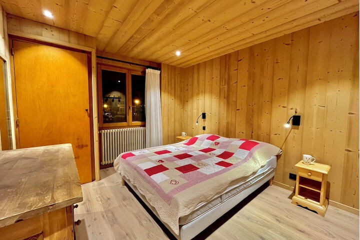 Room 16 of 68