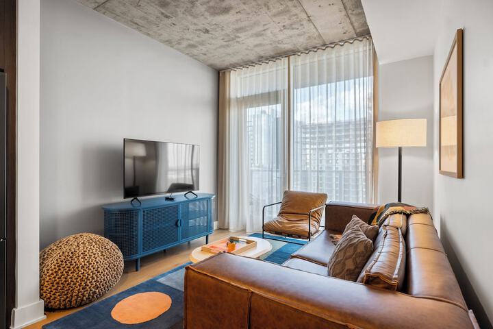 Room 502 of 860