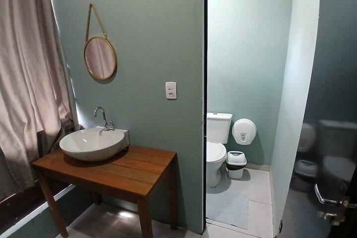 Room 43 of 61
