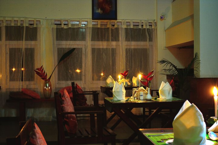 Dining 36 of 71