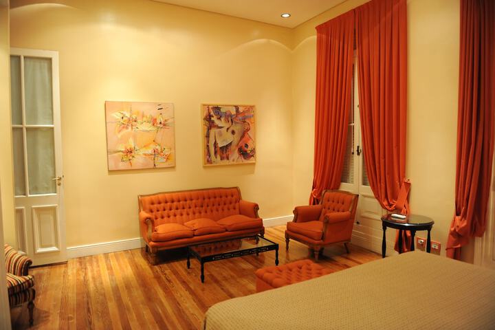 Room 15 of 38