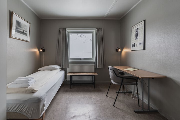 Room 22 of 64