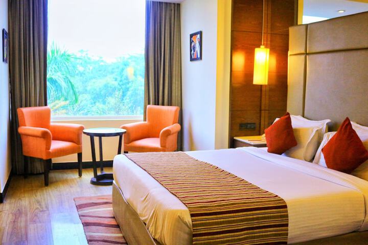 Room 19 of 52
