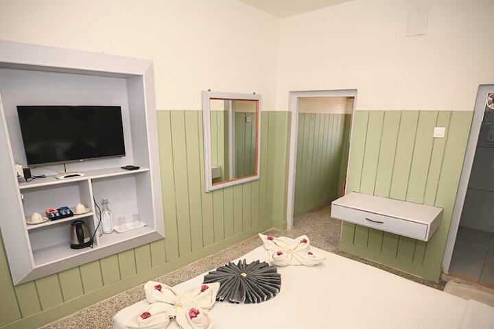 Room 10 of 71