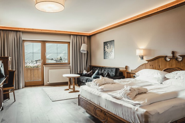 Room 21 of 163