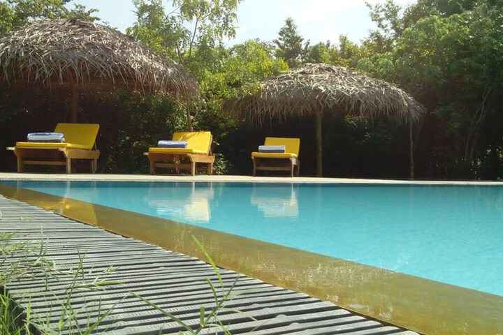 Hotel with Pool