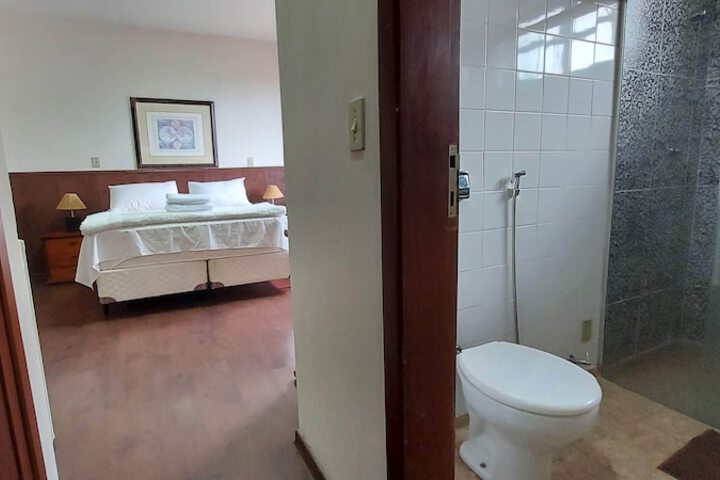 Room 8 of 19