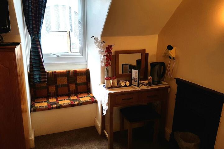 Room 25 of 73