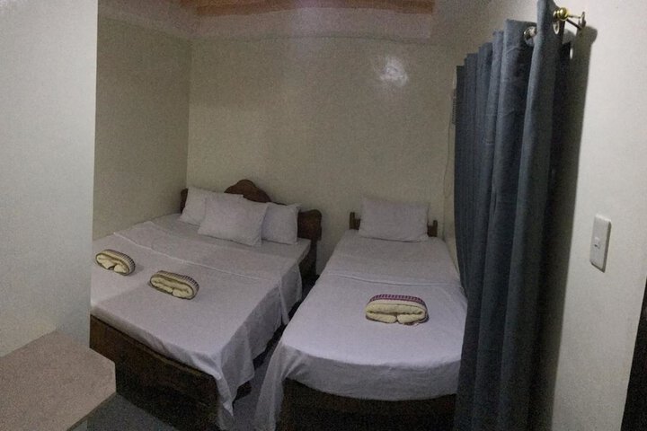 Room 12 of 24
