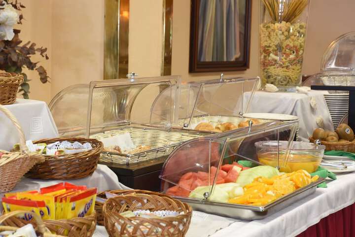 Breakfast/Coffee Service 39 of 56