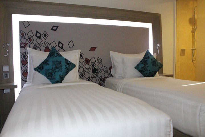 Room 11 of 71
