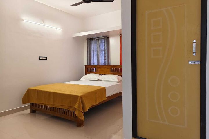 Room 21 of 40