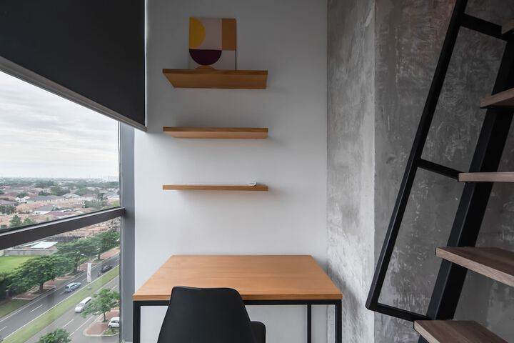 Room 9 of 24
